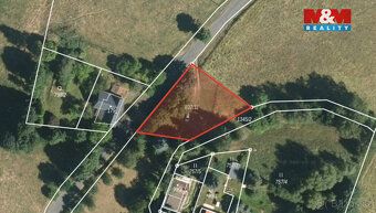Nabízíme k prodeji pozemek o rozloze 800 m², ideální pro výs
