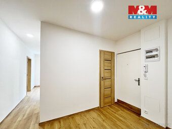 Nabízíme pronájem bytu 2+1 o výměře 61,7 m2 v 1. patře nízko