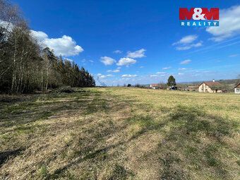 Nabízíme k prodeji rekreační pozemek o výměře 1064 m² v atra