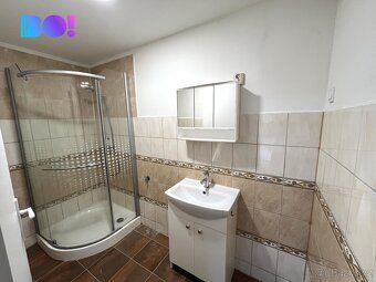 Nabízíme k pronájmu prostorný byt o dispozici 2+1 o výměře 4