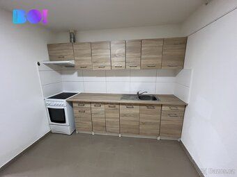 Nabízíme k pronájmu prostorný byt o dispozici 2+1 o výměře 4