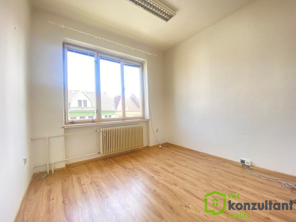 Ev.č. 00681 Hledáte ideální kancelář pro své podnikání? Na f