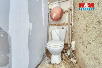 Nabízíme k prodeji zděnou chatu v oblíbené rekreační lokalit
