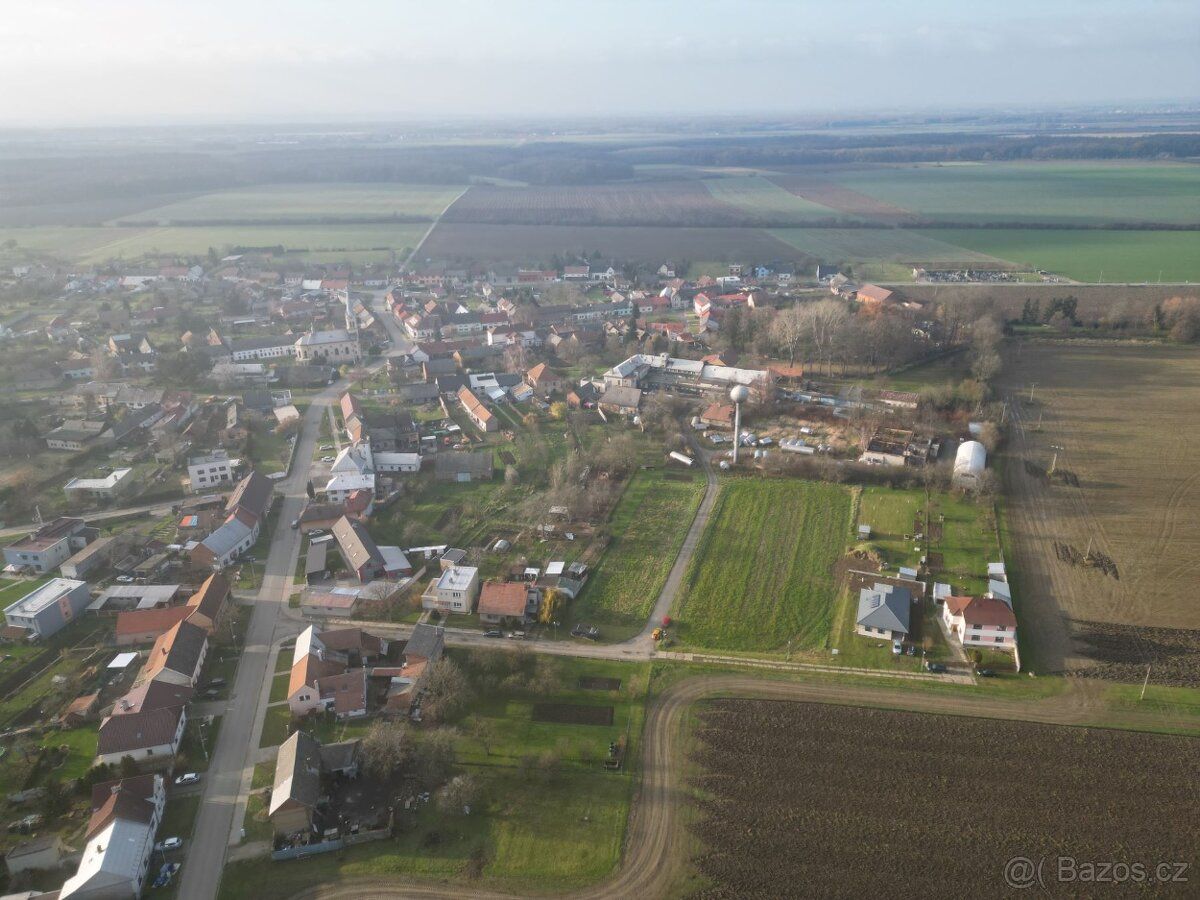 Tak toto už je pořádnej kus světa!
Celkem 6.449m2 ze dvou pa