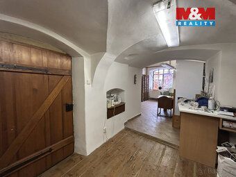 Představují Vám k pronájmu komerční prostor o ploše cca 31 m