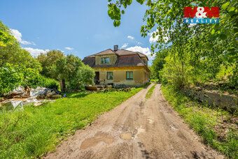 Jedinečný soubor nemovitostí o celkové výměře 88,5 ha v KÚ J