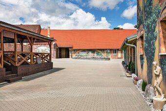 SLEVA...Prodám 8 BYTU 1kk kompletně zařízený o podlahové plo