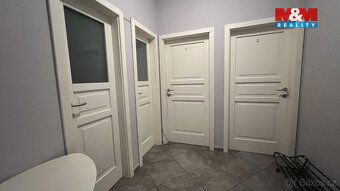 Nabízíme k pronájmu plně vybavený cihlový penzion ve Veselí 