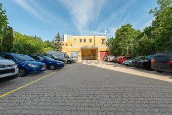 Ev.č. 01687 Nabízíme k prodeji garážové stání v osobním vlas