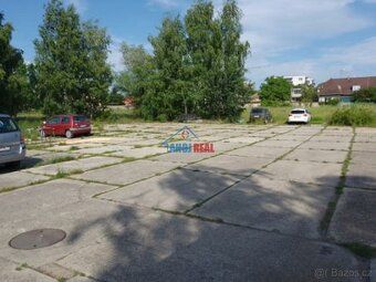 Realitná kancelária ponúka na PREDAJ
STAVEBNÝ POZEMOK umiest