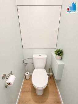 Nabízíme k dlouhodobému pronájmu byt o dispozici 1+1 s podla