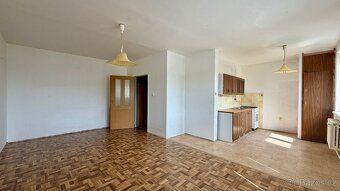 Nabízíme k pronájmu družstevní byt 2+1 o výměře 55 m² na uli