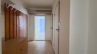 Nabízíme k pronájmu družstevní byt 2+1 o výměře 55 m² na uli
