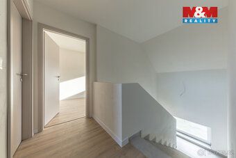 Prodej novostavby 4+kk, 96 m² se zahradou, teráskou a parkov