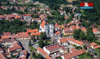 Nabízíme k pronájmu pěkný a udržovaný byt 3+1 k okamžitému n