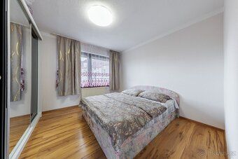 Vícegenerační vila pro rodinu (až 3 bytové jednotky) Vás pře