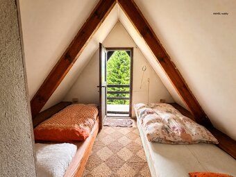 REKREAČNÍ CHATA 44 m², POZEMEK 362 m², GARÁŽ, CHOLÍN–BOROTIC