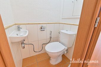 Nabízíme vám k podnájmu prostorný a prosvětlený byt o dispoz