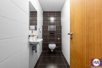 Nabízíme k pronájmu byt o dispozici 4+kk, o výměře 103m2 + p