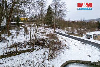 Přejete si postavit rodinný dům na klidném místě, kde lišky 