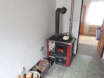 Nabízím k prodeji rodinný dům s dispozicí 2x 2+1 v obci Kame