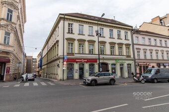 Dvě reprezentativní kanceláře (celkem 68,03 m²) s možností p