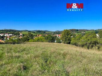 Prodej pozemku k bydlení 1 169 m² v klidné části obce Kamýk 