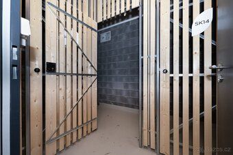 Pronájem novostavby 2+kk s balkonem, parkovacím stáním a skl