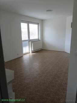 Představujeme vám k pronájmu útulný byt 1+kk o rozloze 43 m²