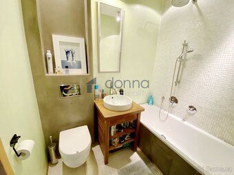 Nabízíme pronájem bytu 2+kk s balkonem, o ploše 51m², ve 3. 