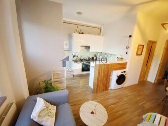 Nabízíme pronájem bytu 2+kk s balkonem, o ploše 51m², ve 3. 