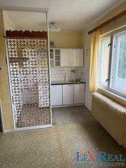 Dovolujeme si vám nabídnout rovinatý pozemek o velikosti cca