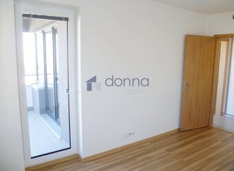 Nabízíme k pronájmu nový, prostorný byt 2+kk, s lodžií o plo