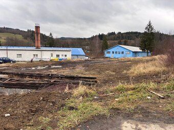 Pronájem pozemku (2 179 m²) s možností výstavby průmyslové h