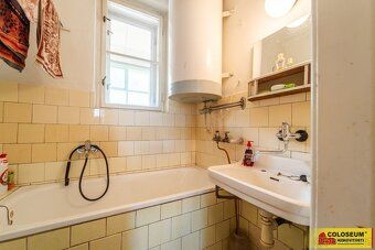 Ev.č. E1433B006 Prostorný rodinný dům 5+2 se zahradou v Draž