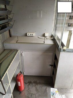 Nabízím k prodeji 3× novinový stánek/kiosk ve velmi dobrém s