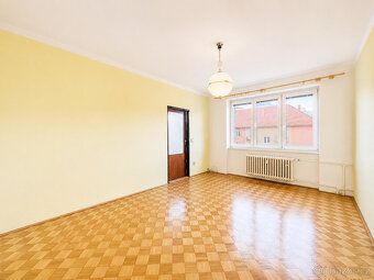 Prodej bytu 2+1 s balkonem k rekonstrukci dle vlastních před