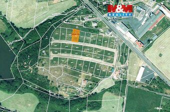 Prodej stavební parcely o výměře 717 m2 v klidné lokalitě mě