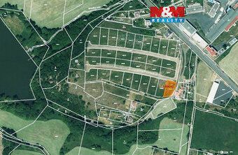 Prodej stavební parcely o výměře 717 m2 v klidné lokalitě mě