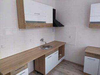 Pronájem bytu 3+1 v Chlumci nad Cidlinou. Byt se nachází v p