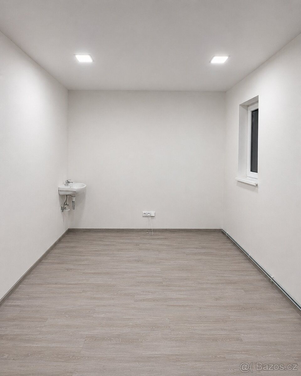 Pronájem kosmického prostoru 11 m2 Vice informace volejte 77