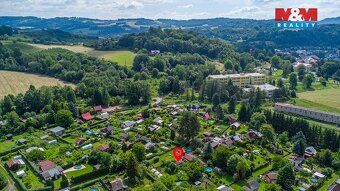 Prodej chaty o velikosti 16 m2 se zahradou o rozloze 471 m2 