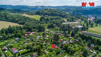 Prodej chaty o velikosti 16 m2 se zahradou o rozloze 471 m2 