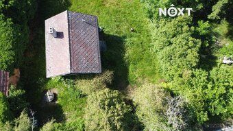 V zastoupení majitelů Vám nabízíme ke koupi zděnou rekreační