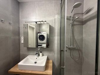 V zastoupení majitele nabízím k prodeji nadstandardní bytovo