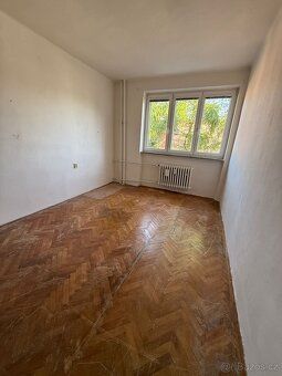 Nabízím k prodeji družstevní byt o dispozici 2+1 a výměře 51