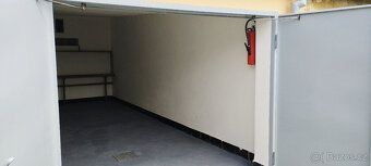 Nabízím k dlouhodobému pronájmu garáž po celkové rekonstrukc