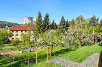 I offer for rent a fully equipped and spacious brick apartment