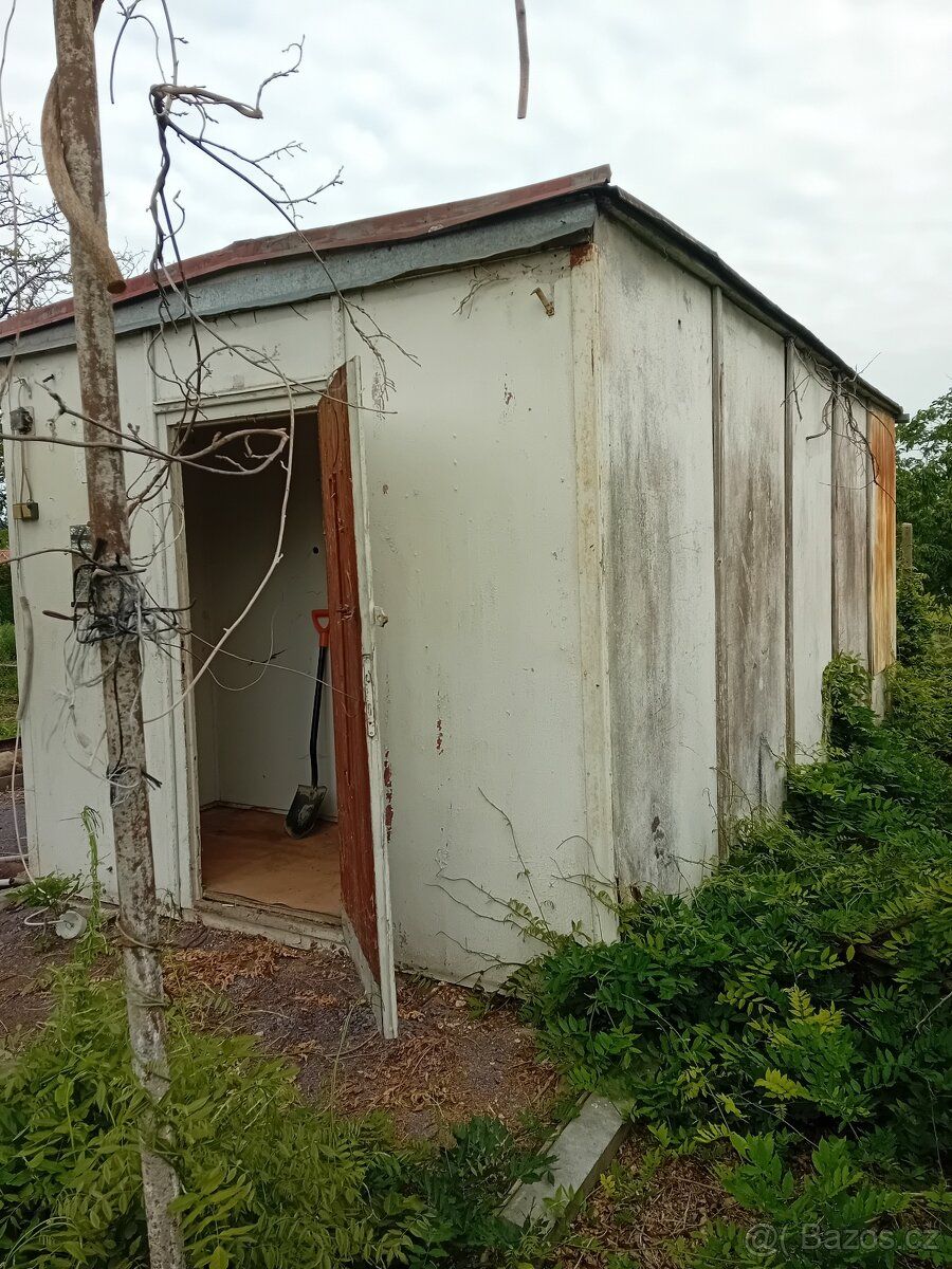 Prodám stavební buňku,zachovala,rozvod elektřiny