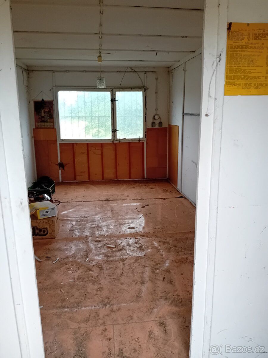 Prodám stavební buňku,zachovala,rozvod elektřiny